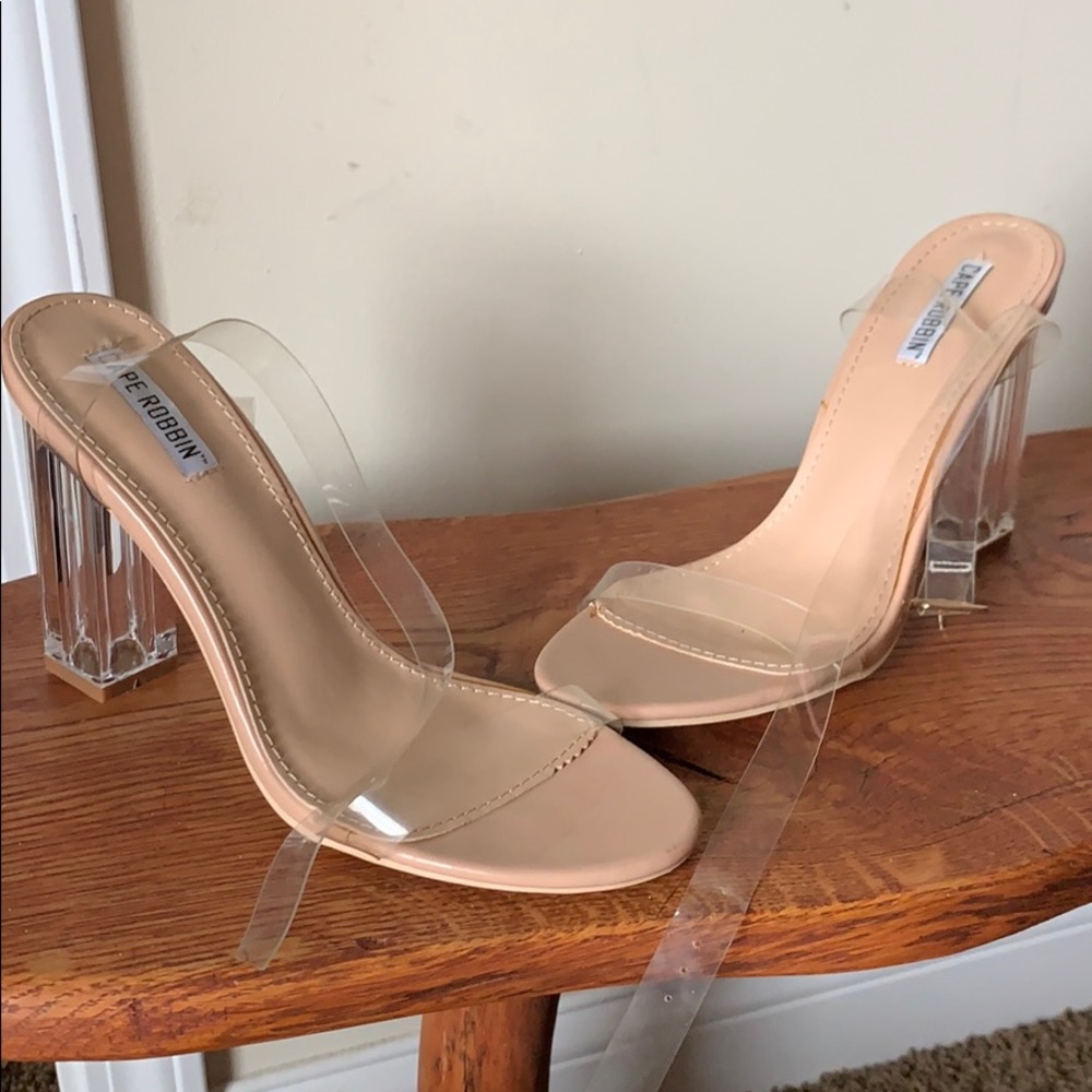 Cape robin clear heels